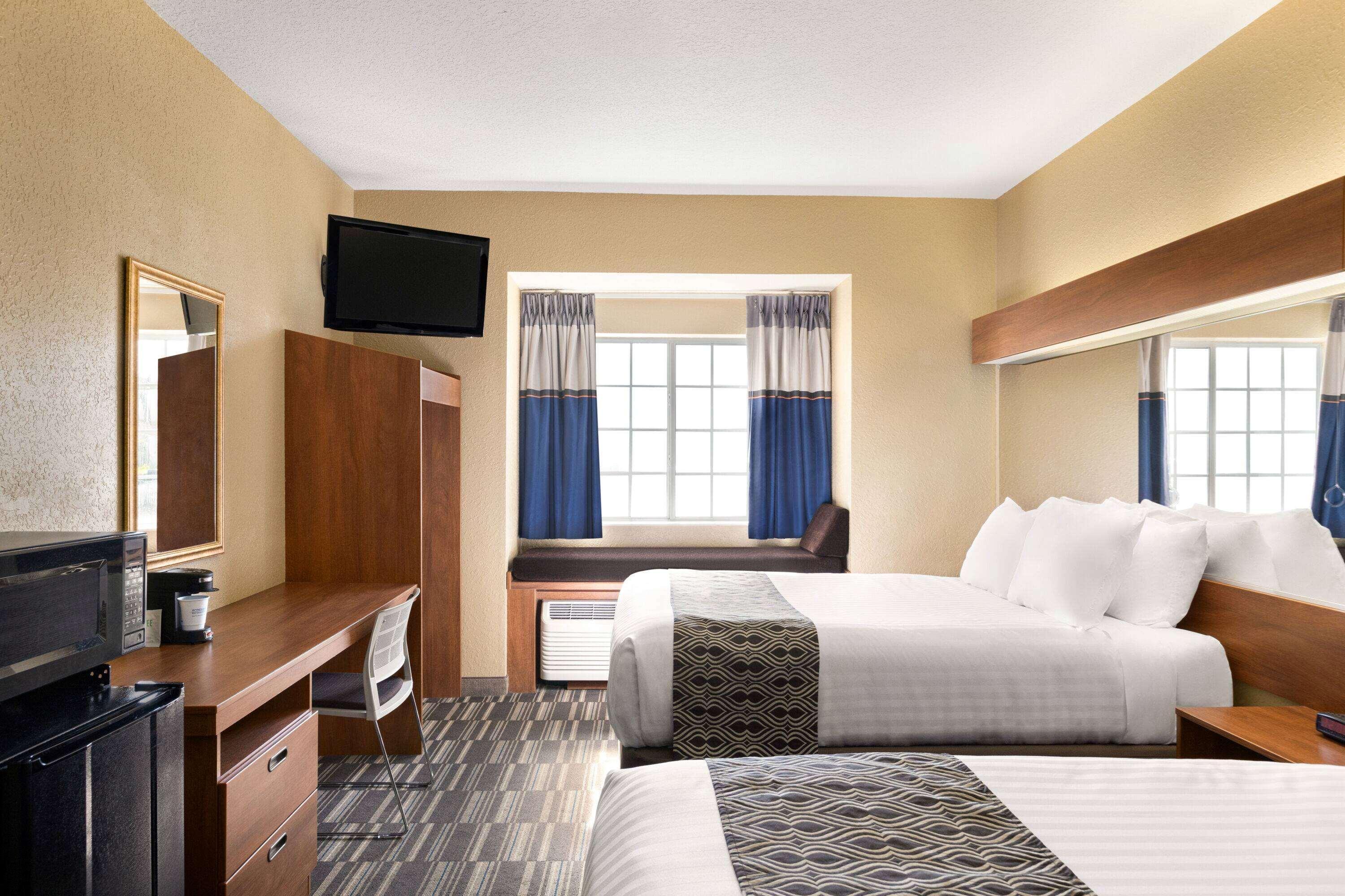 Microtel Inn And Suites - Zephyrhills Buitenkant foto