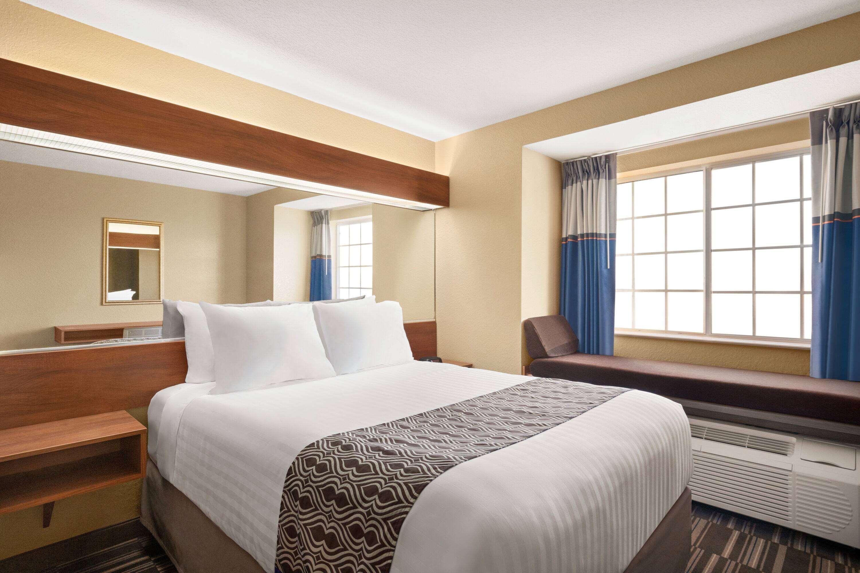 Microtel Inn And Suites - Zephyrhills Buitenkant foto