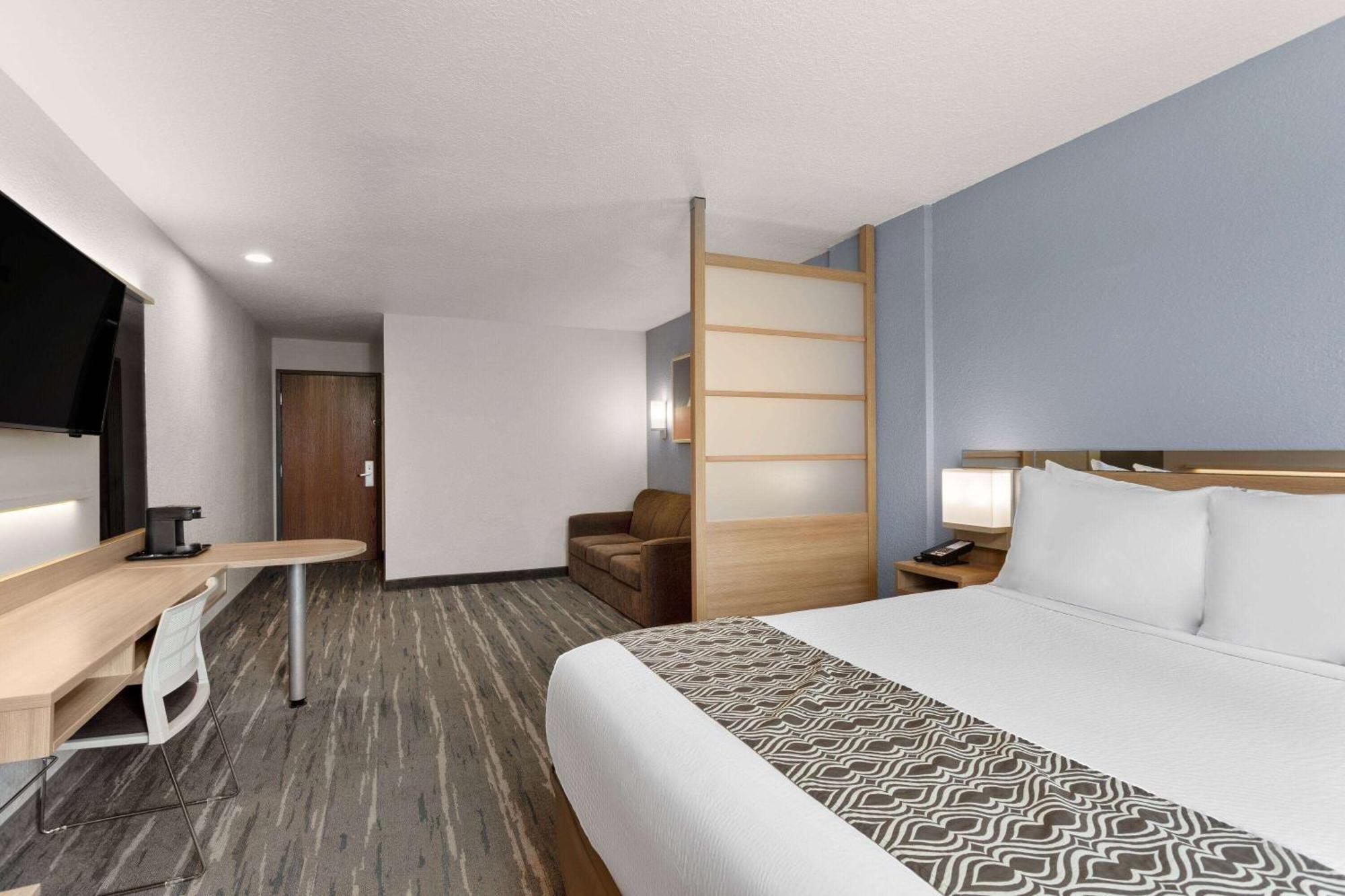 Microtel Inn And Suites - Zephyrhills Buitenkant foto